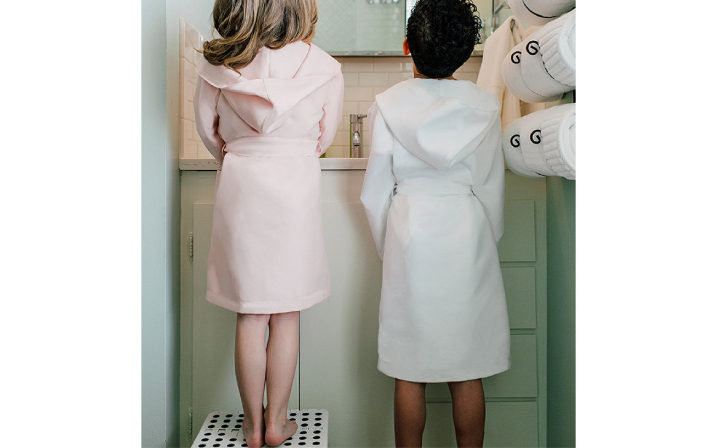 Hooded Child's Bath Cover Up